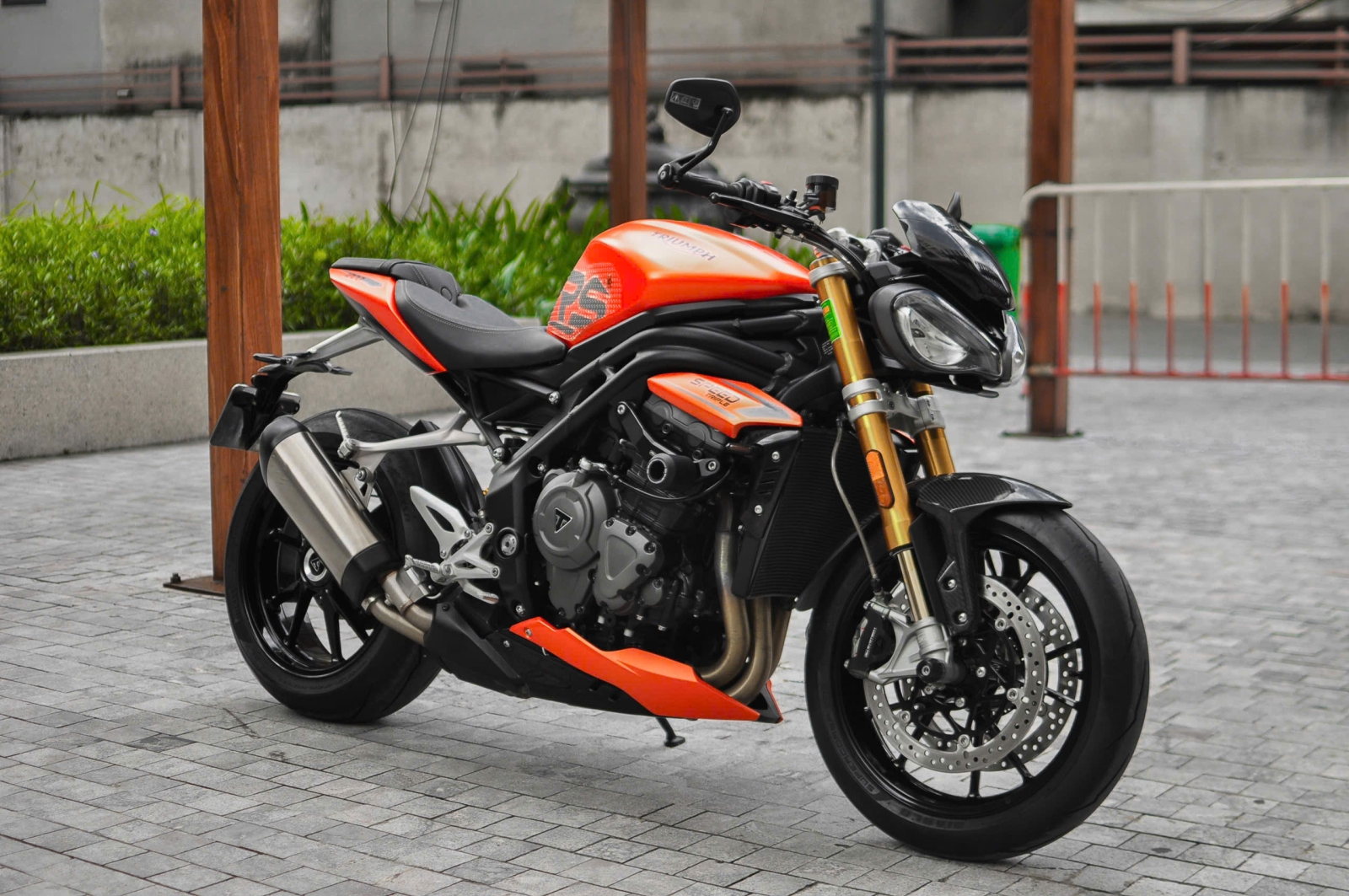 Triumph SpeedTriple_1200Rs 2023