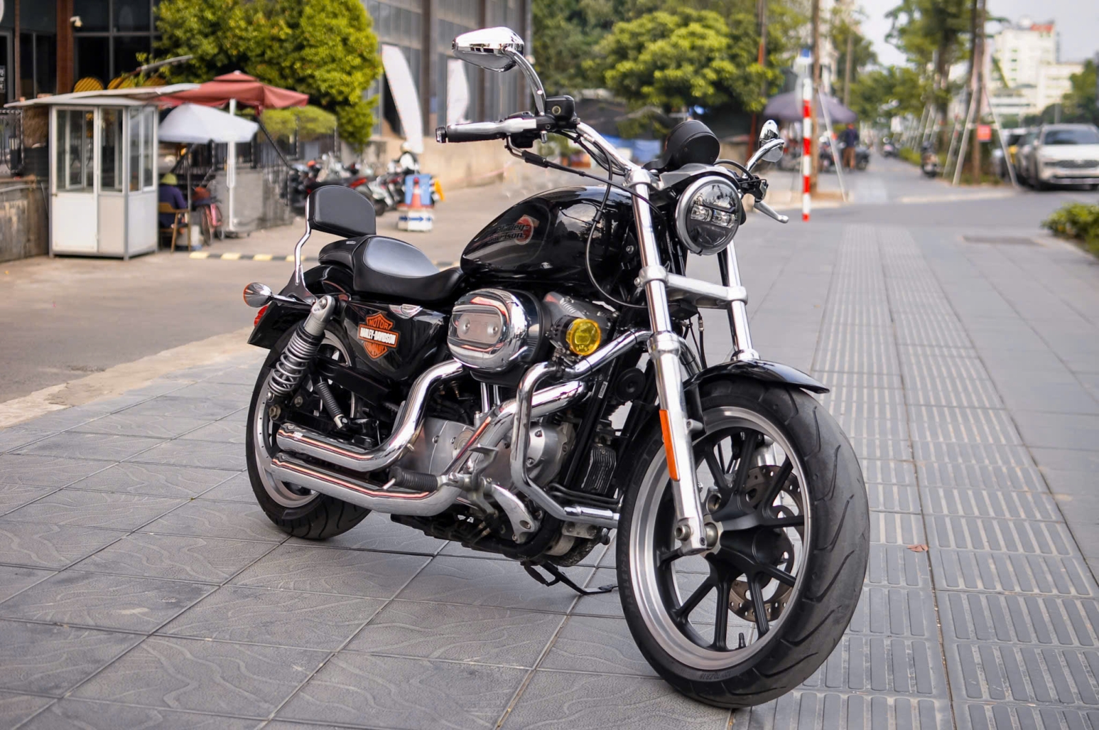 HarleyDavidson SuperLow 883 2021 1